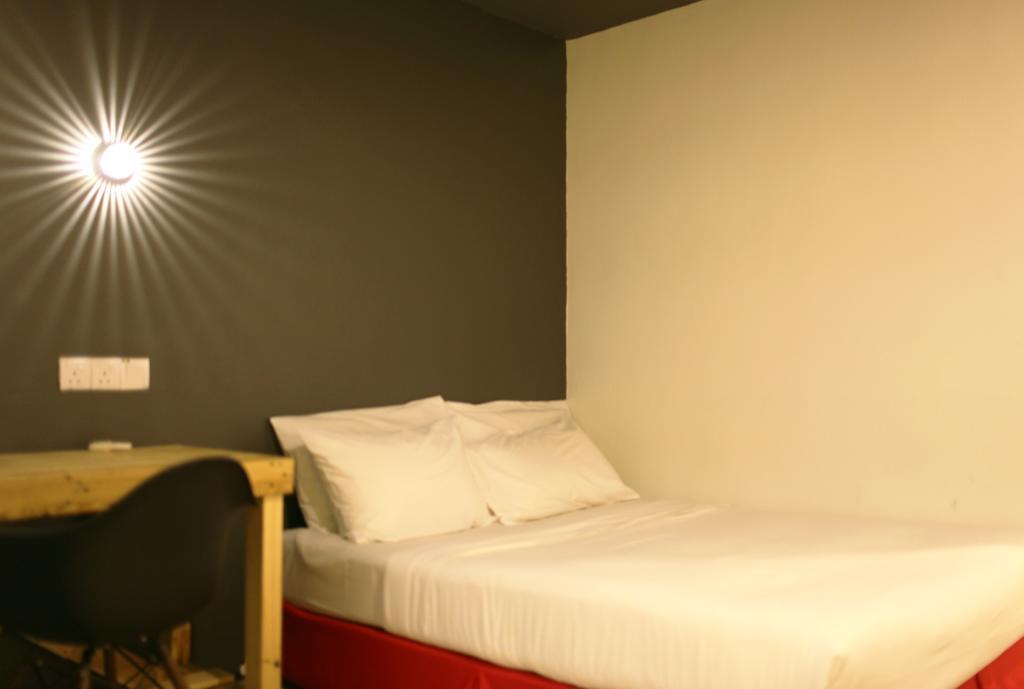 הוסטל קואלה לומפור Revopackers Beds And Bunks מראה חיצוני תמונה