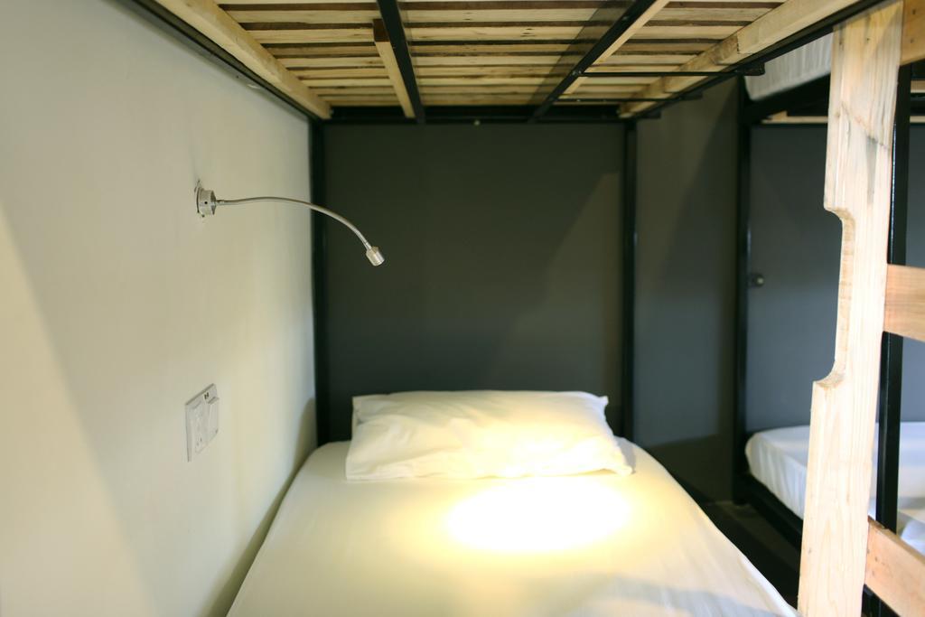 הוסטל קואלה לומפור Revopackers Beds And Bunks מראה חיצוני תמונה